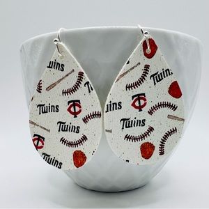 ⚾️Twins baseball teardrop earrings. Minnesota. MN Handmade, lightweight, vegan